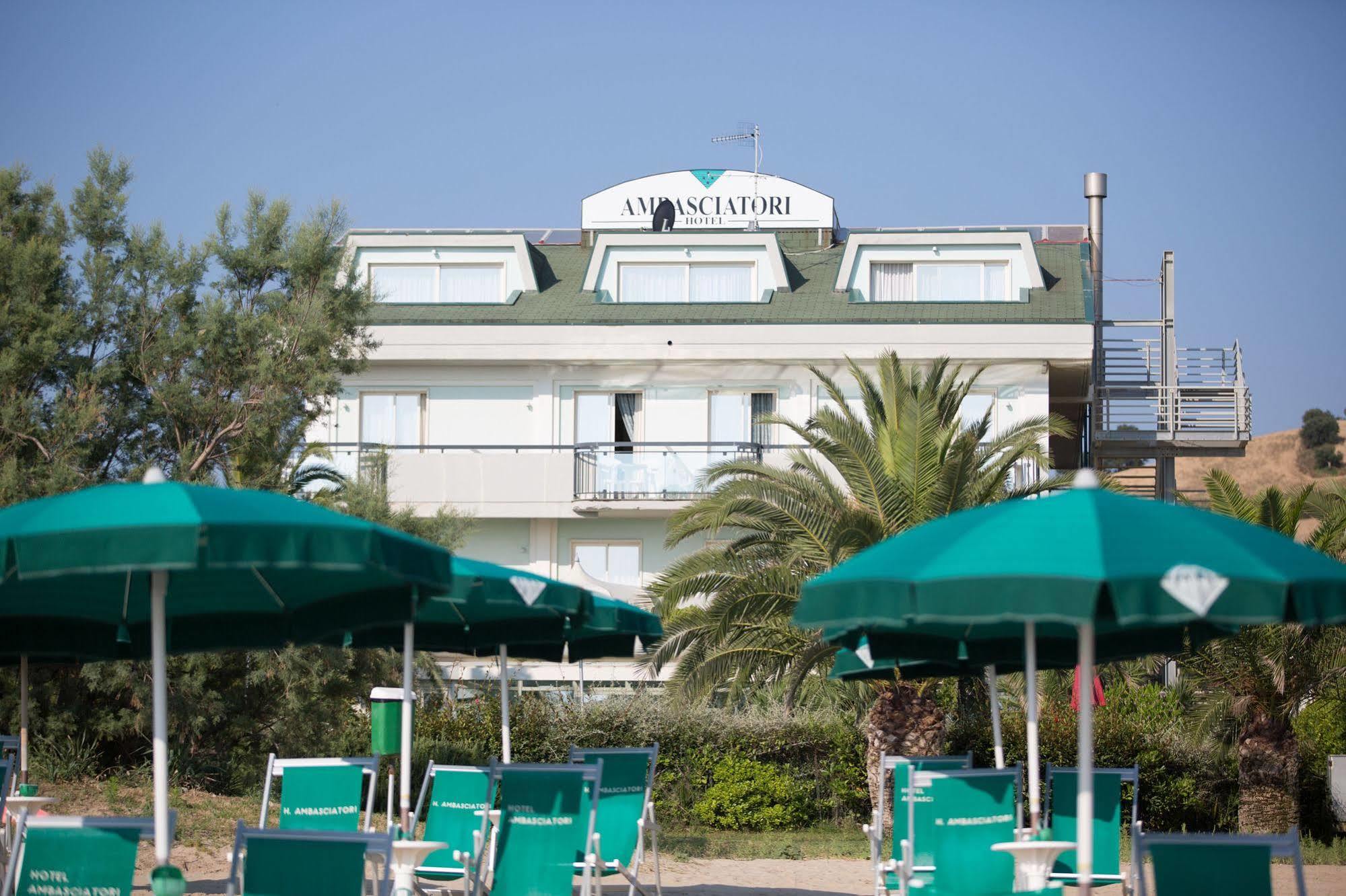 Hotel Ambasciatori Pineto Extérieur photo
